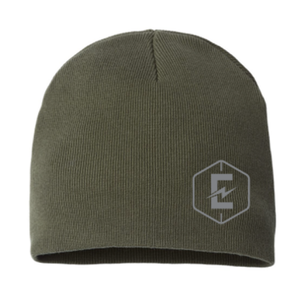 A beanie hat with the letter e on it.